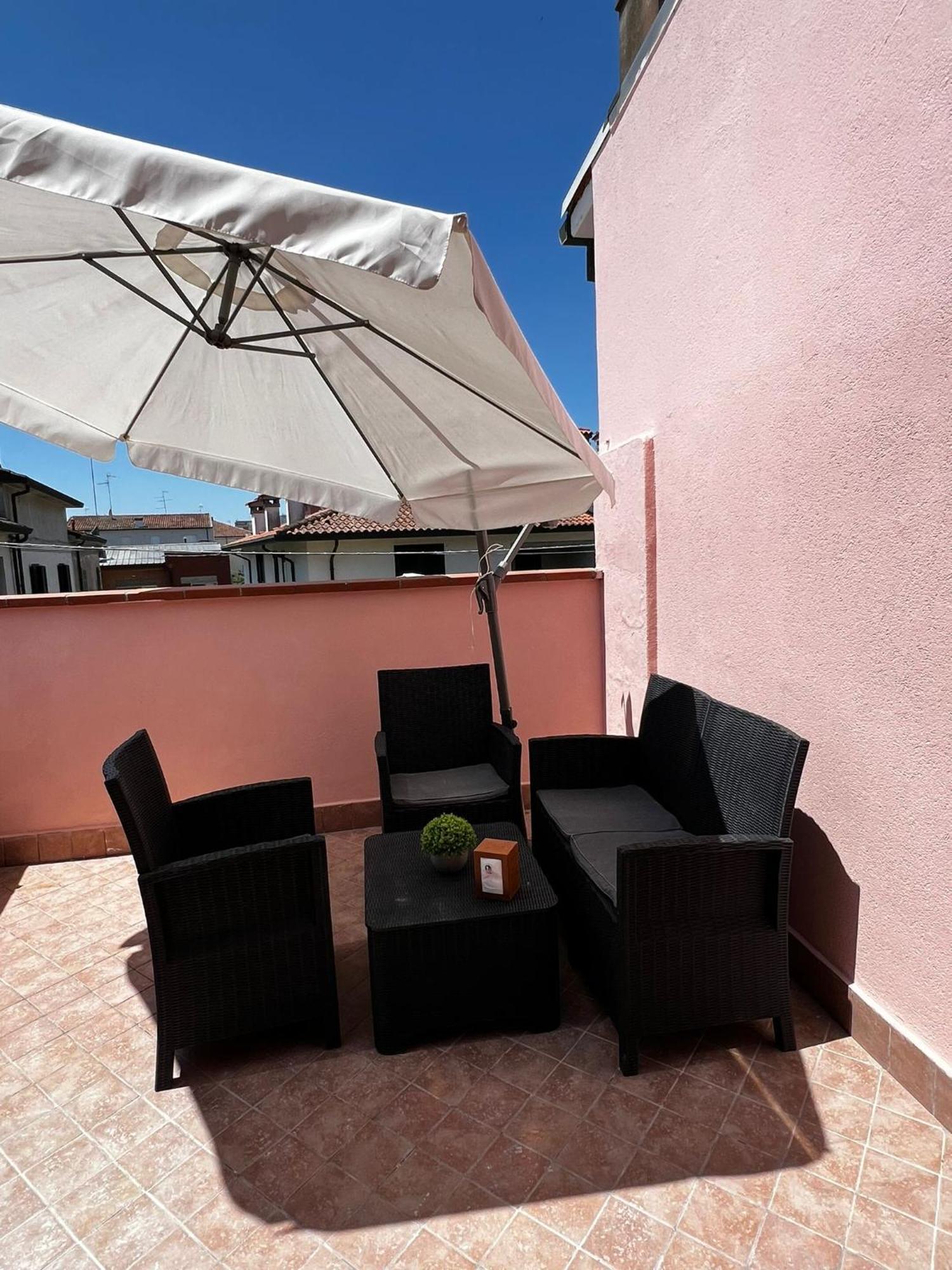 Aparthotel La Nuova Casa Rávena Exterior foto